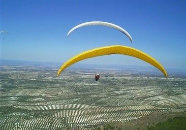 Disfrutar de Jaén a vista de pájaro: vuelo sin motor, parapente y otras actividades no aptas para los que tienen vértigo