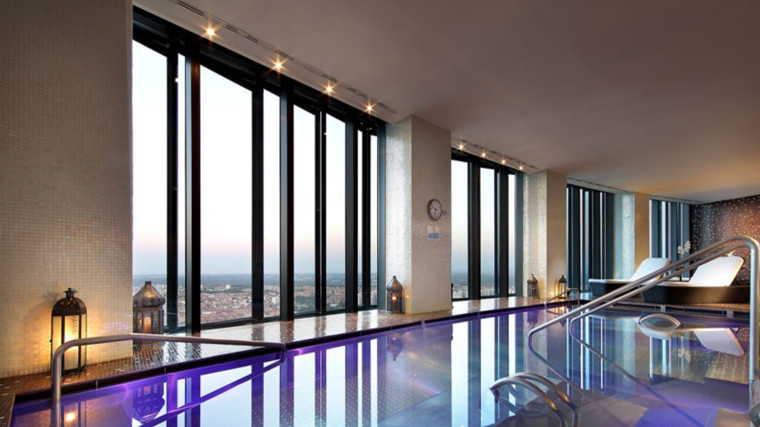 Imagen de la zona de aguas del spa del Eurostars Madrid Tower 5*