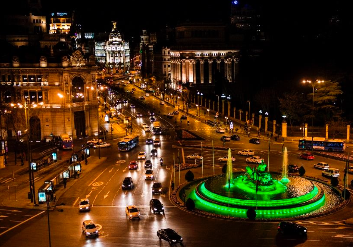 Imagen de la Cibeles teñida de verde por San Patricio