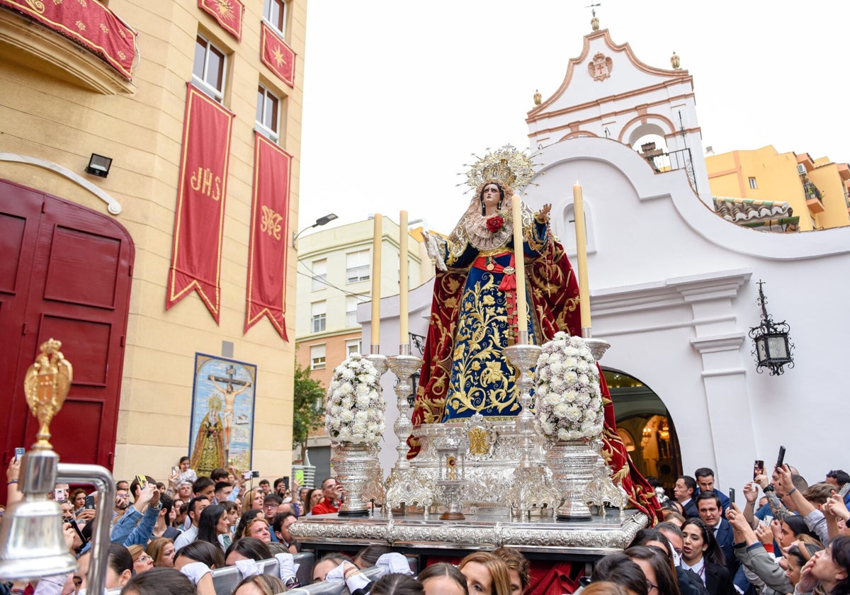 Imagen de un traslado de la Hermandad de la Zamarrilla de Málaga