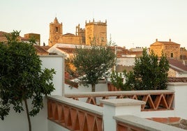 Una antigua casa de lanas del siglo XVIII, convertida en un hotel boutique en el casco histórico de Cáceres
