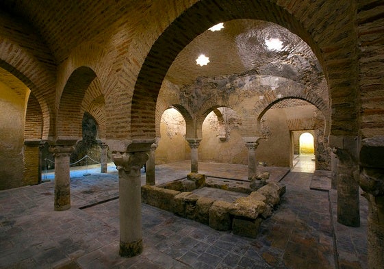 Sala templada de los Baños Árabes de Jaén