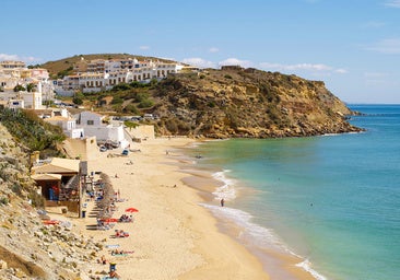 Burgau, el coqueto pueblo portugués que recuerda a la mágica isla de Santorini