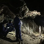 La cueva repleta de estalactitas más espectacular de España está en Andalucía (y no es la Gruta de las Maravillas)