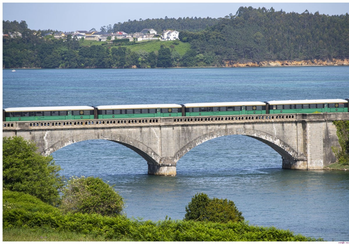 Tren Costa Verde Express
