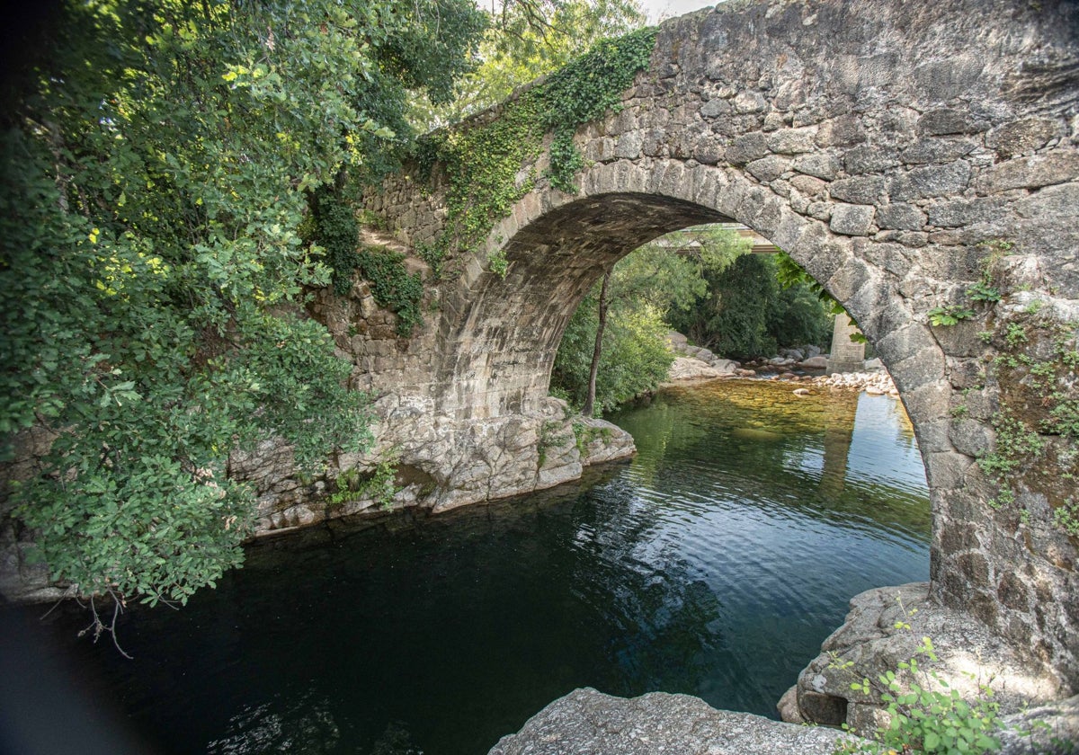 Garganta de los Aladros