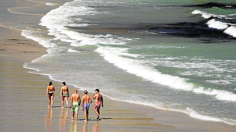 La playa de Lage es urbana