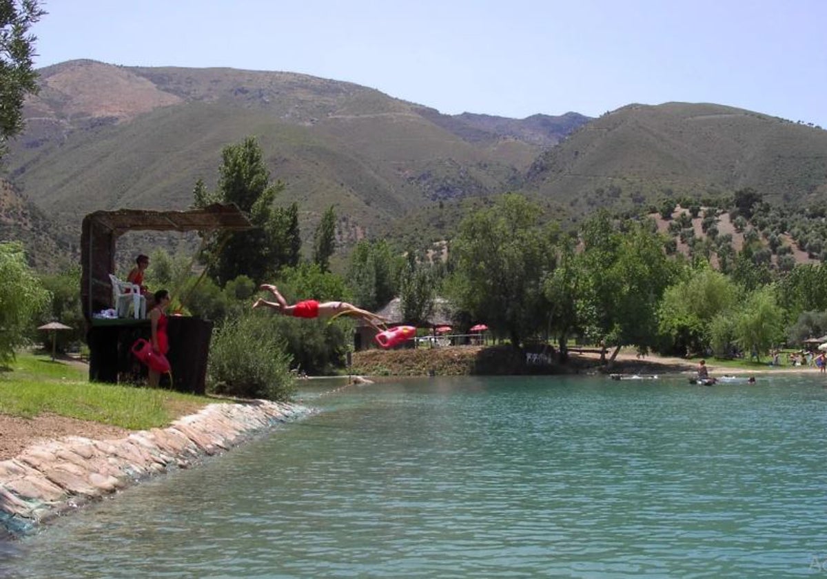 En esta original playa se puede disfrutar de una jornada realmente inolvidable para toda la familia
