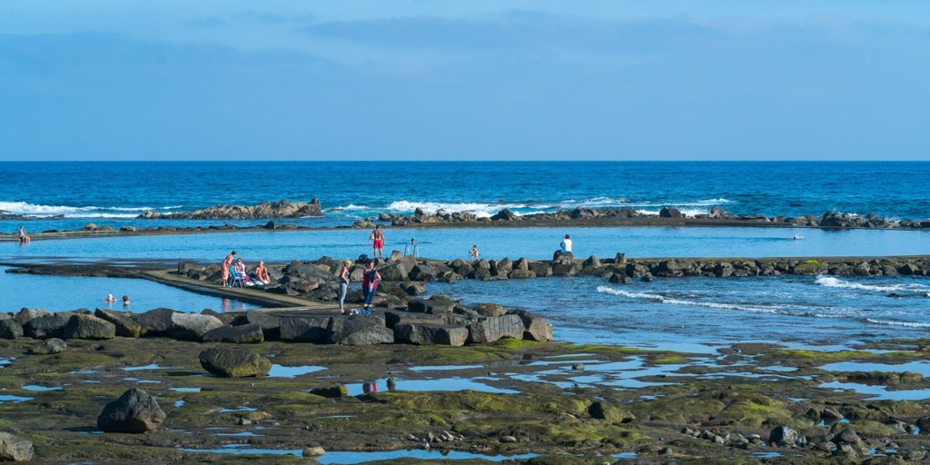 Valle de Agaete, las mejores playas y piscinas oceánicas del litoral más abrupto de Gran Canaria