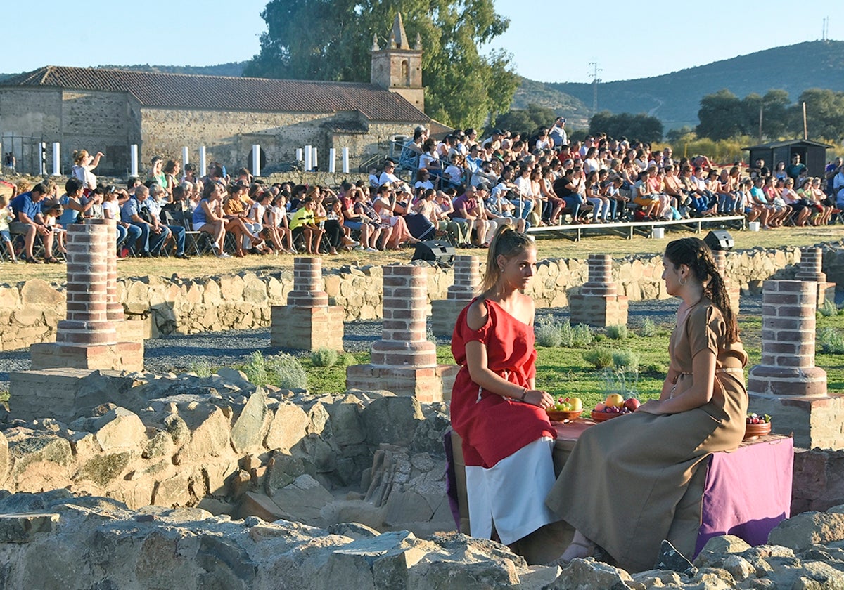 Recreación histórica en el enclave arqueológico de Arucci/Turobriga