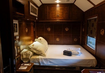 Viaje en el tiempo por el tren de lujo Al Ándalus: «Antes, ni se comía en el convoy y tenías que ir con tu albornoz hasta el coche de las duchas»