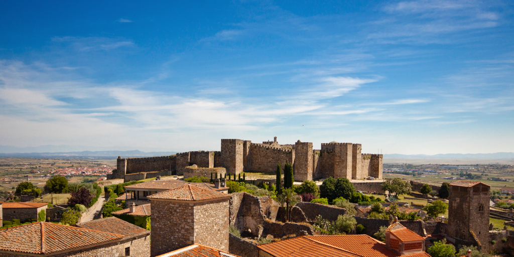 Cáceres a través de cinco de sus castillos más icónicos