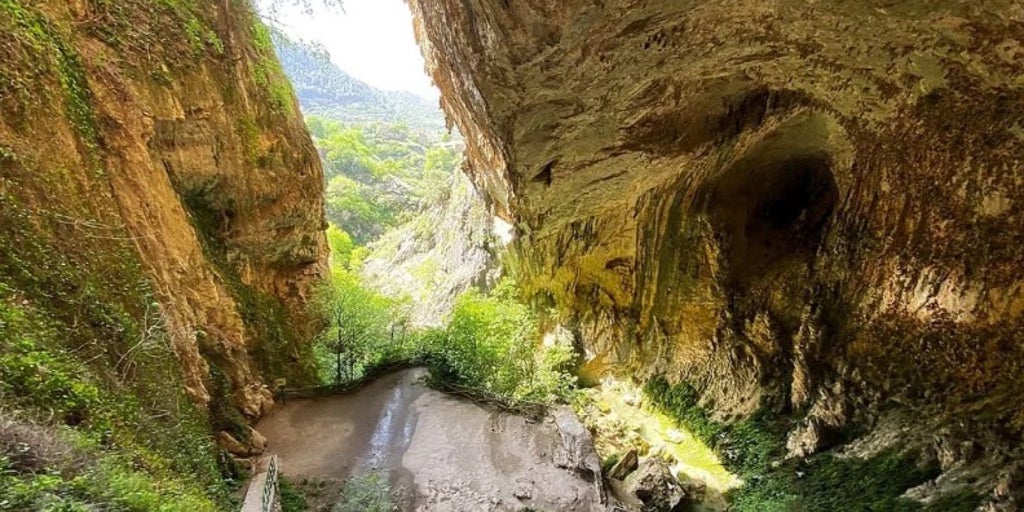 Este bonito pueblo tiene solo 4 habitantes y está considerado como la 'Covadonga de Andalucía'
