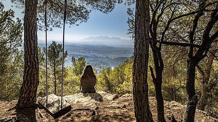 Diez rincones de España con bancos y columpios espectaculares que debes visitar