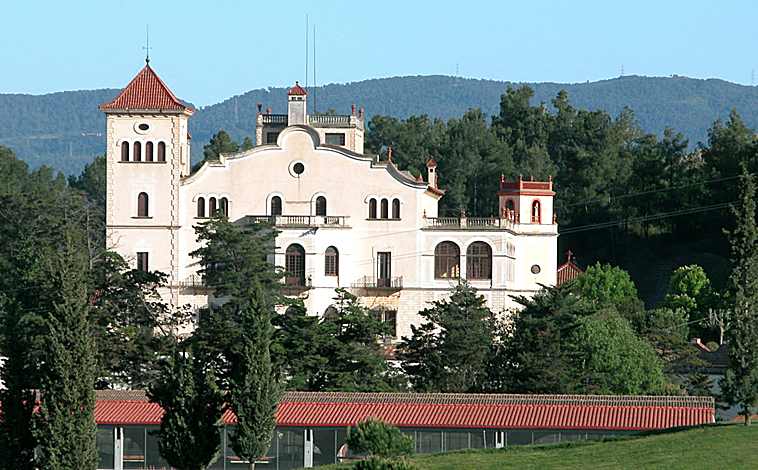 Main photo - Masia Bach, Ca' Nestella Winery and Saint Esteve Parish Church