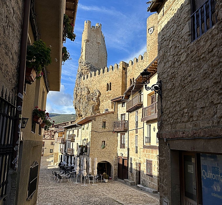 Vista do Castelo de Frias