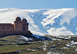 Las mejores vistas a Sierra Nevada: el mirador secreto del Marquesado en La Calahorra