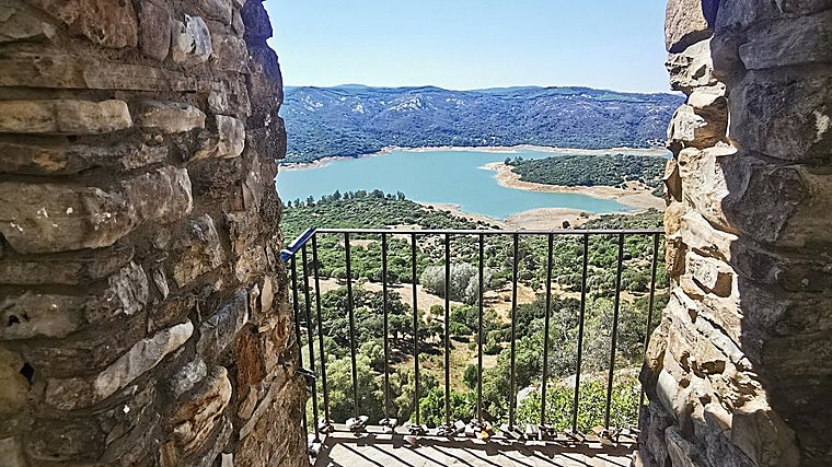 Vistas da varanda de Los Amorosos em Castellar de la Frontera