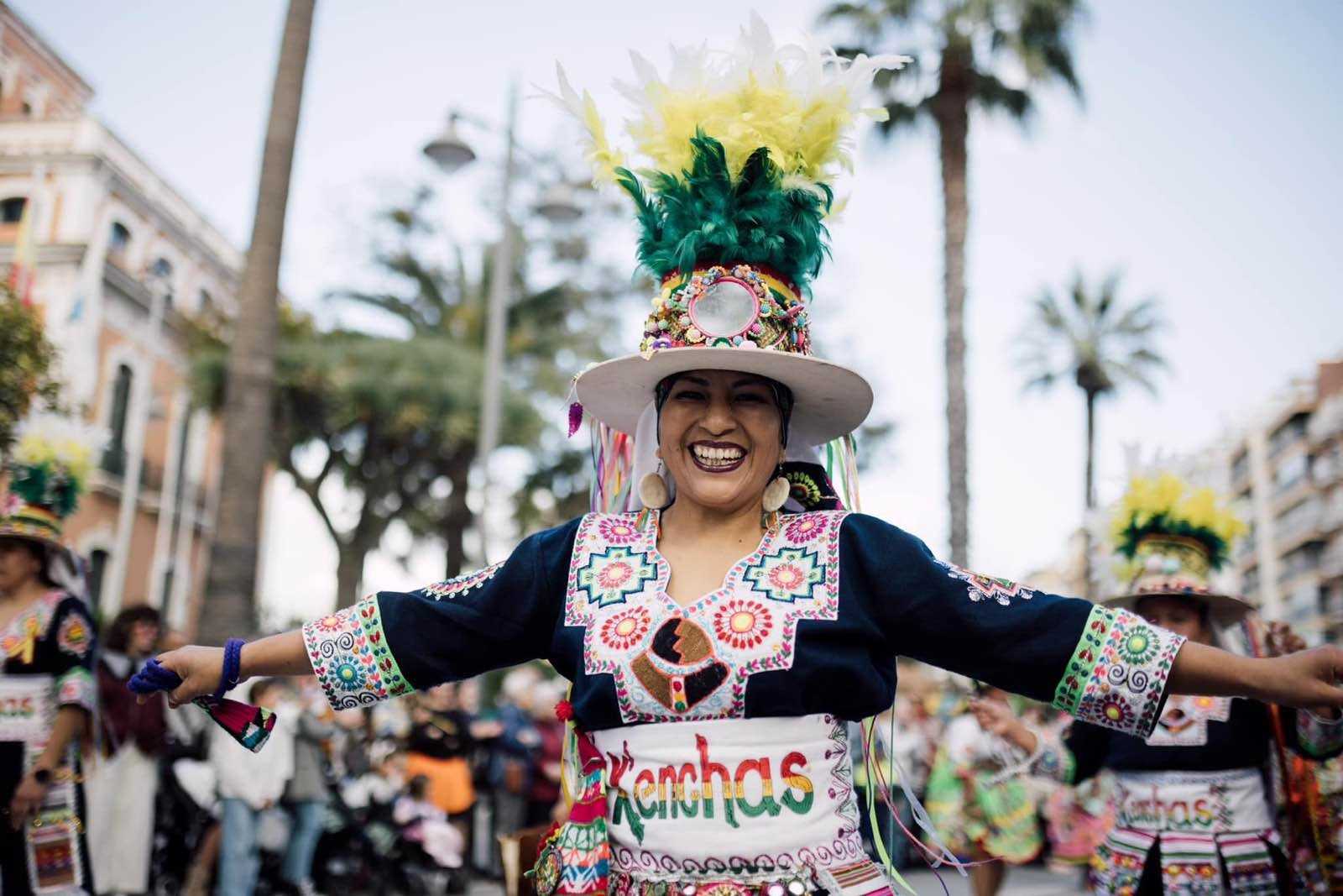 La gran cabalgata del Carnaval Colombino, en imágenes