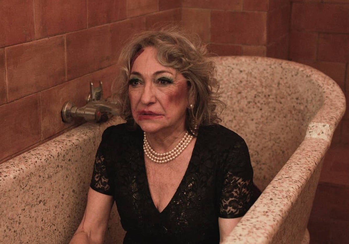 La actriz Luisa Gavasa, protagonista de 'Coleccionismo', en un frame de la obra