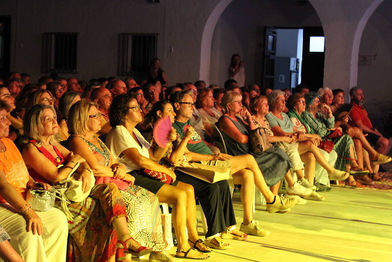 Las mejores imágenes de la apertura a ritmo de zarzuela del programa Cultura Abierta de la UNIA