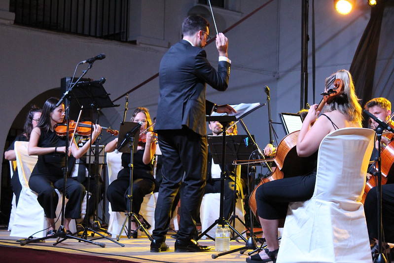 Las mejores imágenes de la apertura a ritmo de zarzuela del programa Cultura Abierta de la UNIA