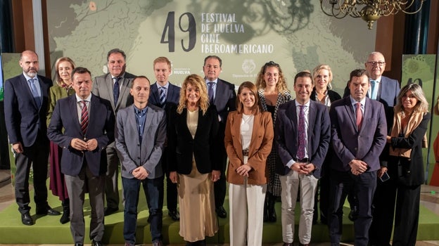 Representantes institucionales en la presentación de la 49 edición del certamen