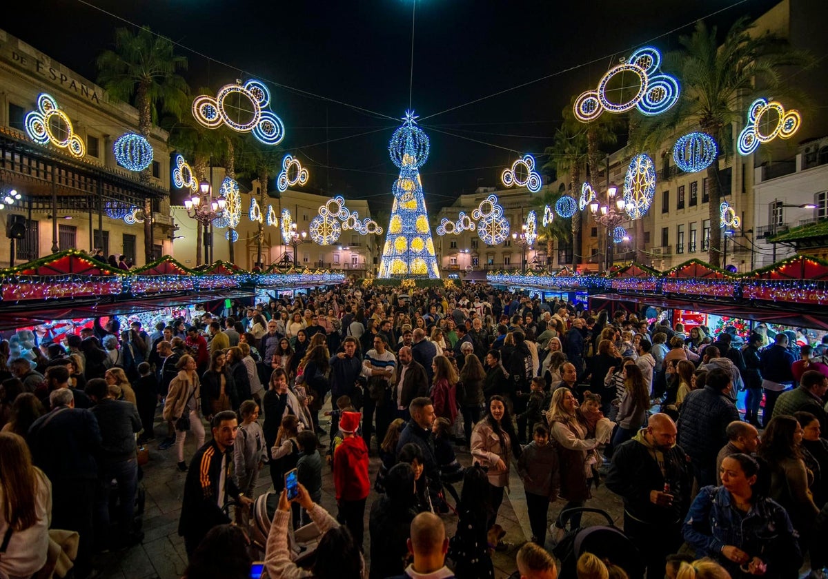 Ambiente en la plaza de las Monjas en la Navidad de 2022