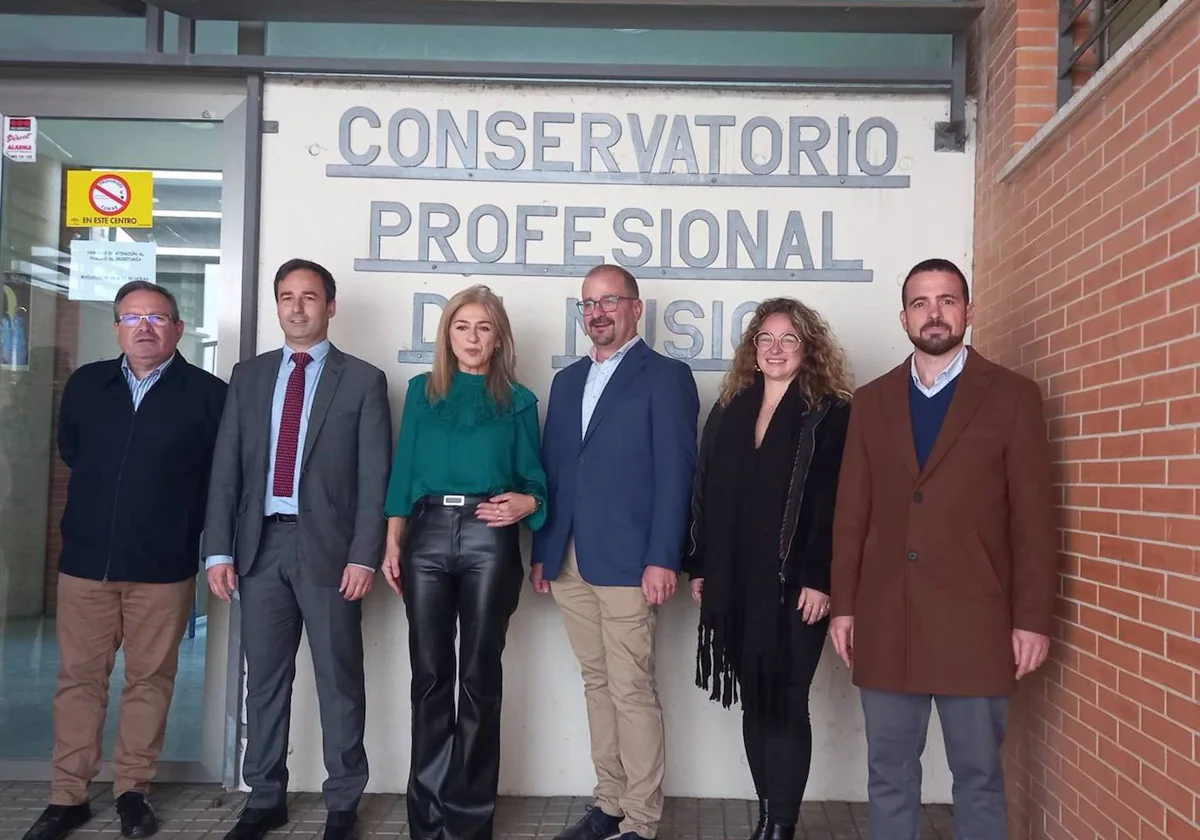 Del Pozo anuncia que el Conservatorio Profesional de Huelva suma la especialidad de Cante Flamenco