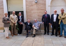 La Diputación de Huelva brinda un emocionante homenaje al periodista y escritor Ricardo Bada