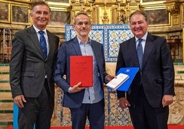 Antonio Pérez Río  recibe el Premio Iberoamericano de Poesía Juan Ramón Jiménez: «La poesía que no quema no es poesía»