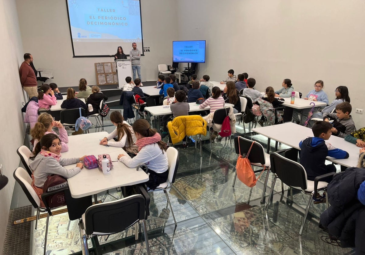 Uno de los talleres celebrados en el Centro Jesús Hermida