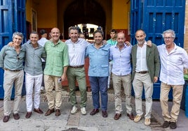 La liturgia social de las Colombinas se da cita en la primera gran corrida de la feria onubense