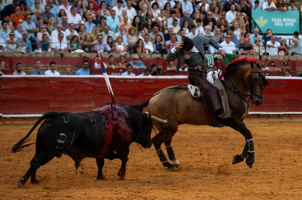 La corrida de rejones de estas Colombinas de 2025, en imágenes