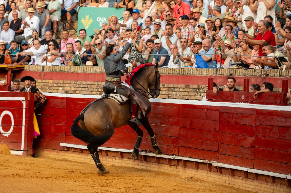 La corrida de rejones de estas Colombinas de 2025, en imágenes
