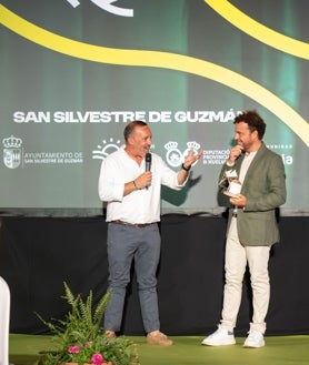 Imagen secundaria 2 - Dani Mantero recibe el Molino de Honor en la apertura del sexto Festival de Cine La Sansilvestrale