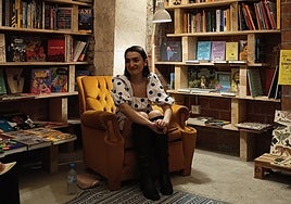 Elisa Fernández , ganadora del Premio Nacional de Poesía Joven: «El primer amor se parece muchísimo a las obsesiones pop de la adolescencia»