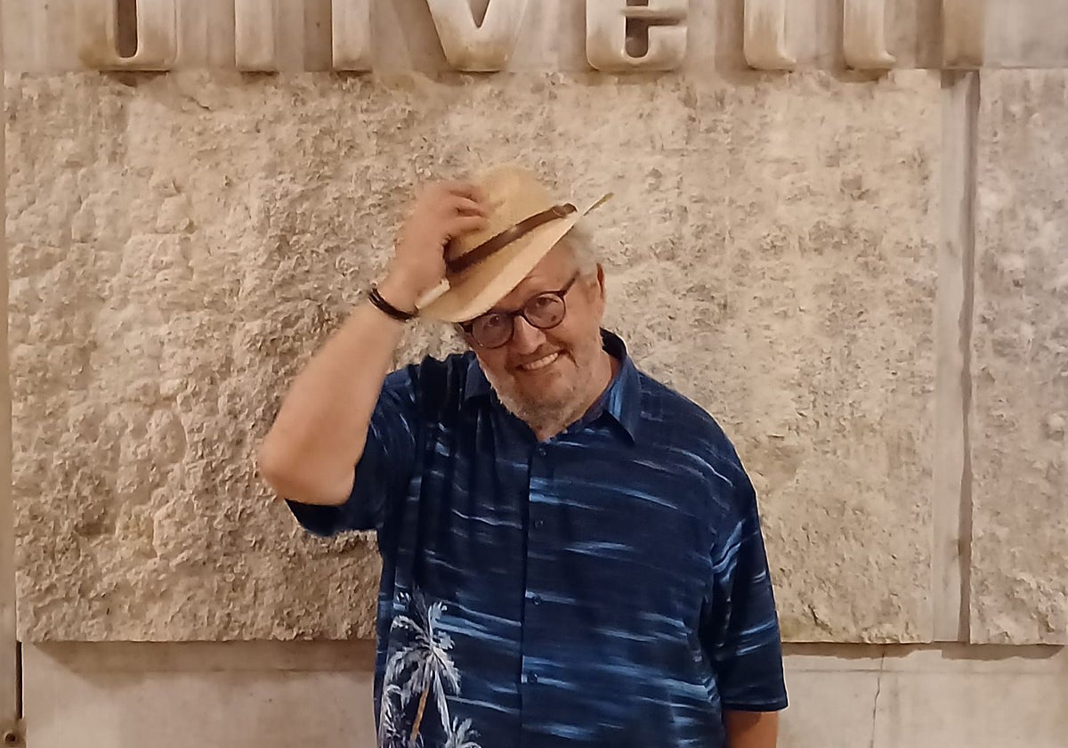 El escritor y periodista Juan José Téllez