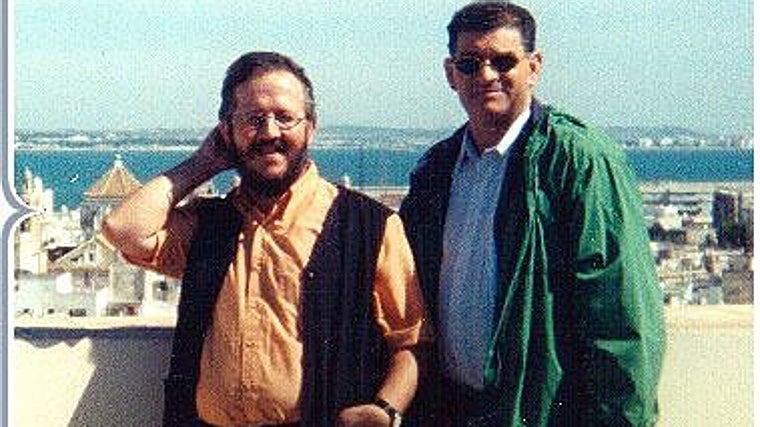 Juan José Téllez y Carlos Cano, en lo alto de la Torre Tavira de Cádiz