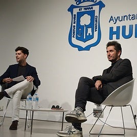 Carlos del Amor junto a Manuel Soto en su charla de esta tarde en la Casa Colón