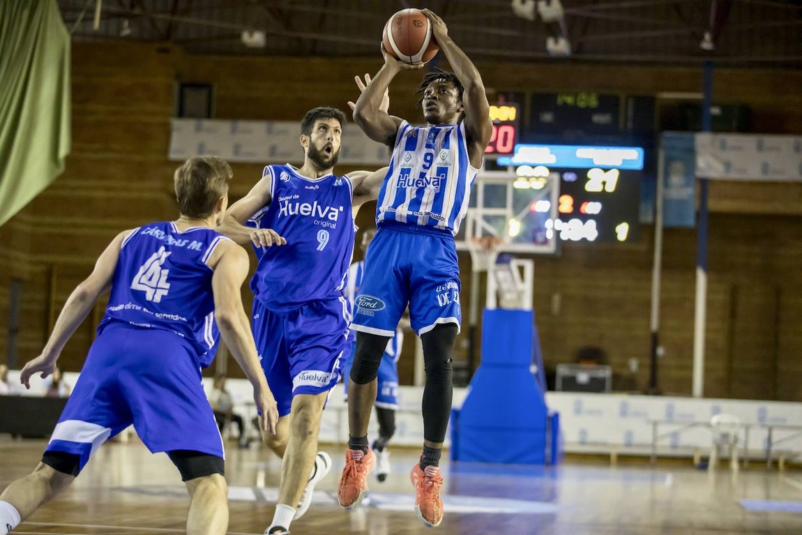 Los instantes de un duelo que ya es historia del baloncesto onubense
