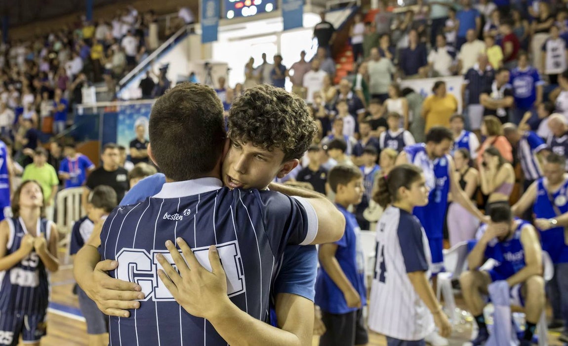 Los instantes de un duelo que ya es historia del baloncesto onubense