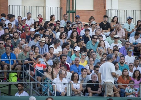 Imagen secundaria 1 - Copa del Rey de tenis 2023: Rebeka Masarova, primera campeona de la historia en Huelva