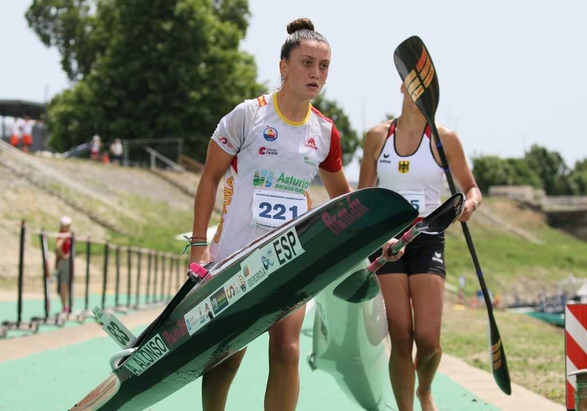 La palista onubense Araceli Alonso en Croacia