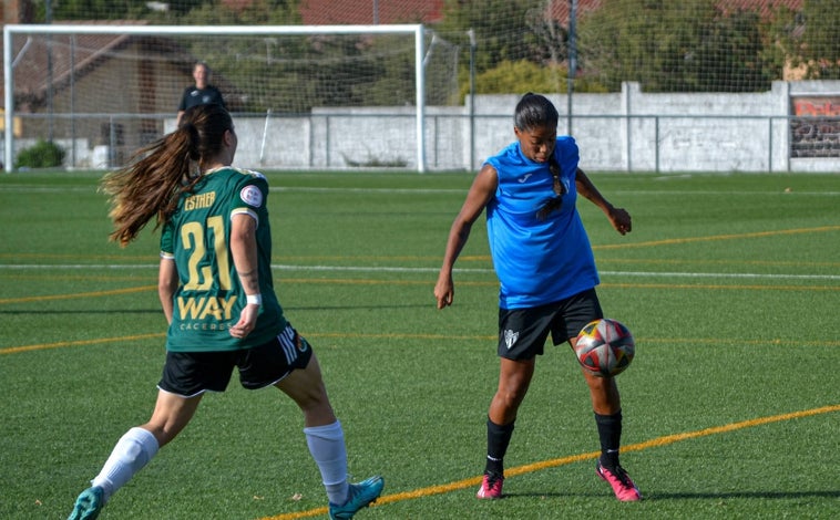 Imagen principal - El Sporting Huelva prepara la Copa Andalucía tras empatar nuevamente con el Cacereño