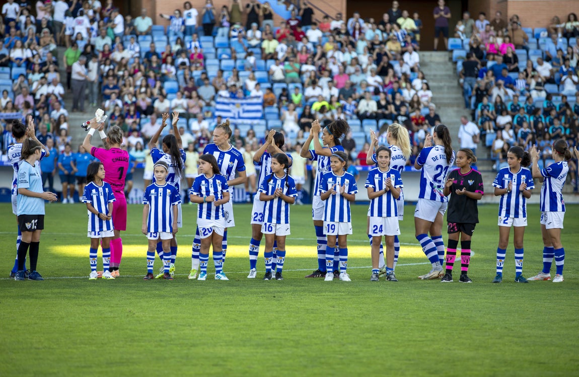 Las mejores imágenes de la fiesta del fútbol femenino en el Colombino