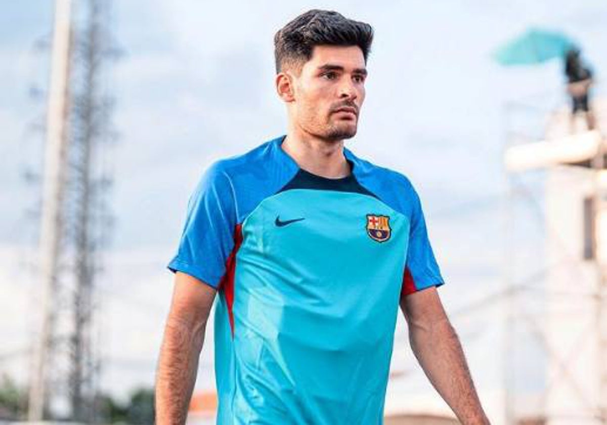 Héctor Santos acumula seis semanas con la rodilla inflamada y con mucho dolor