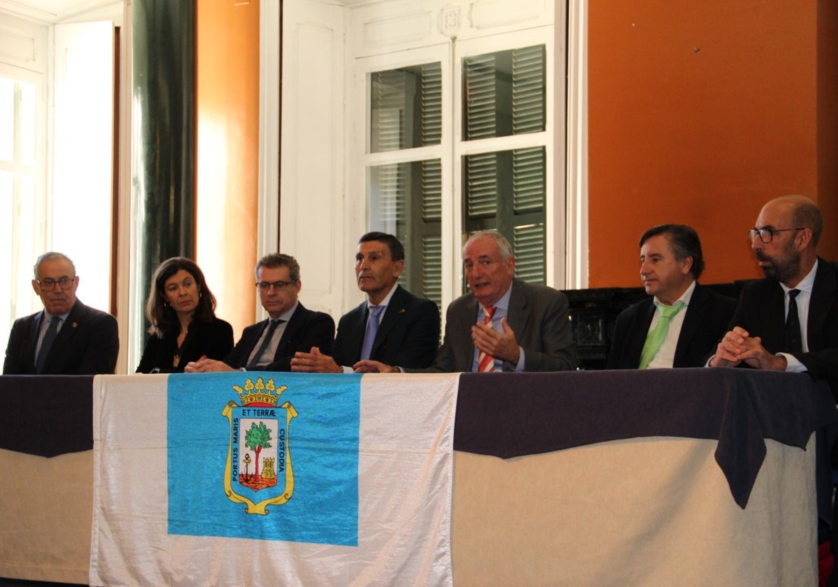 Junta directiva del Recreativo de Tenis en la Casa Colón