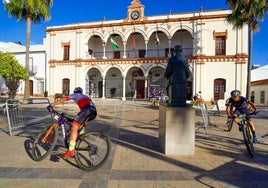 Victorias de Isabel Felipe y David Rodríguez en Moguer