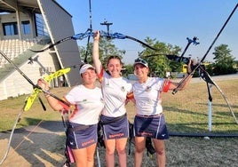 Las arqueras onubenses Marta Aznar y Leticia Romero, campeonas de Europa Sub 18